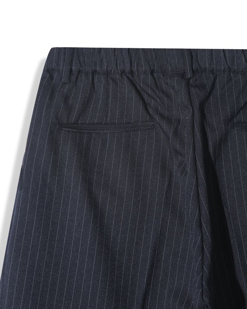Node Pin Stripe Bermuda Slacks