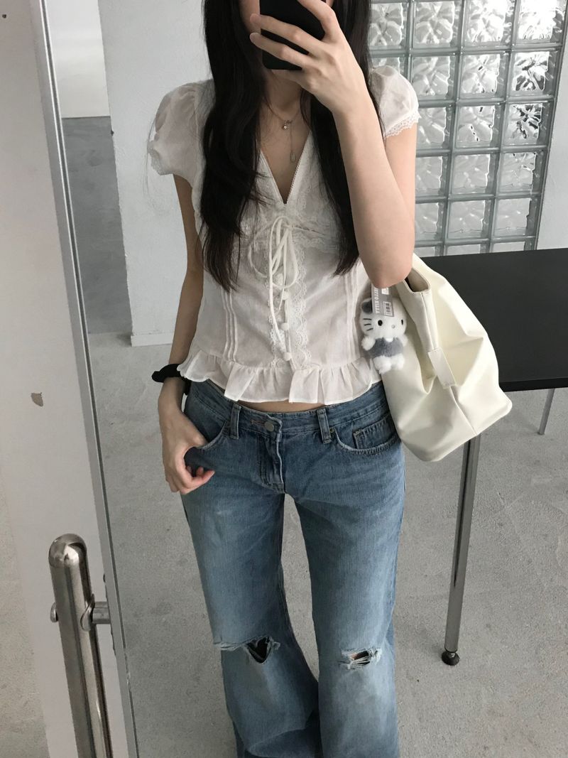 Pinter Lace Blouse (one color)