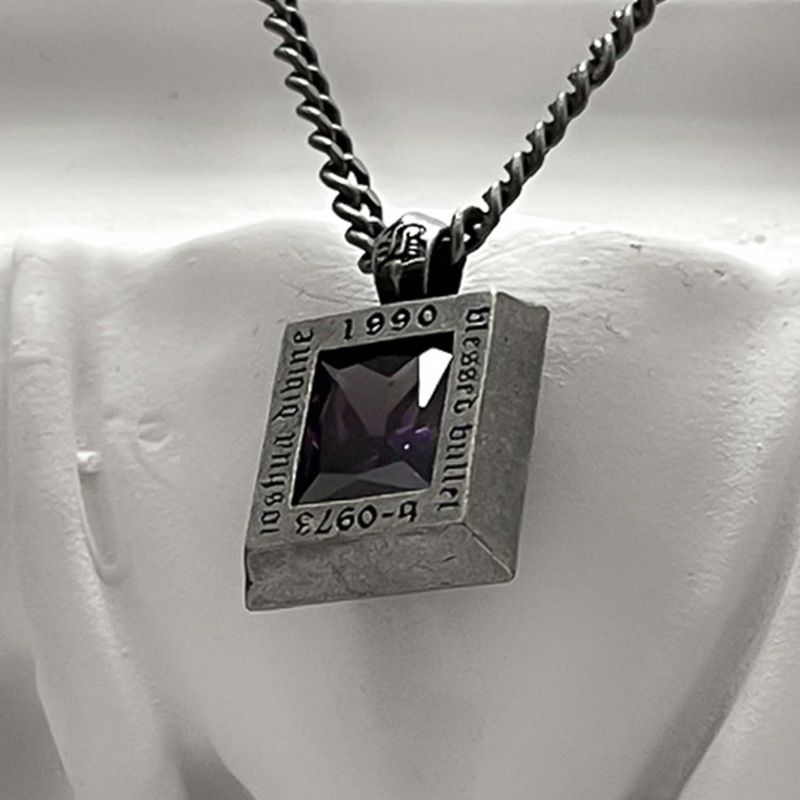 frame stone II necklace_IOLITE