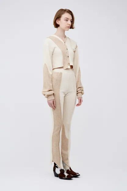 V CUT KNIT PANTS