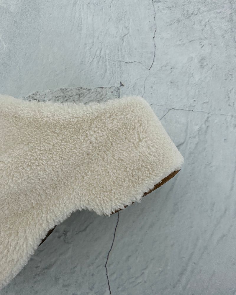 curly hoofed clogging slippers