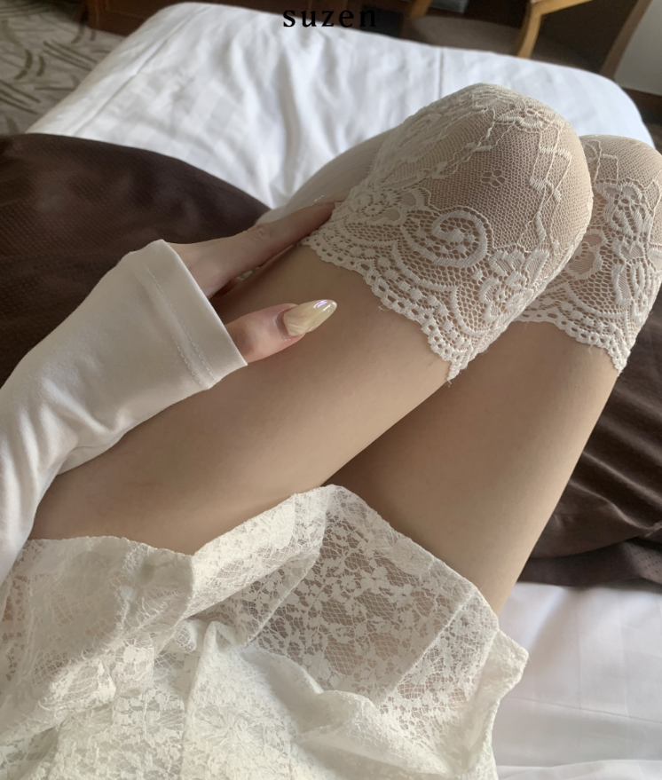 nonon lace knee socks (2color)