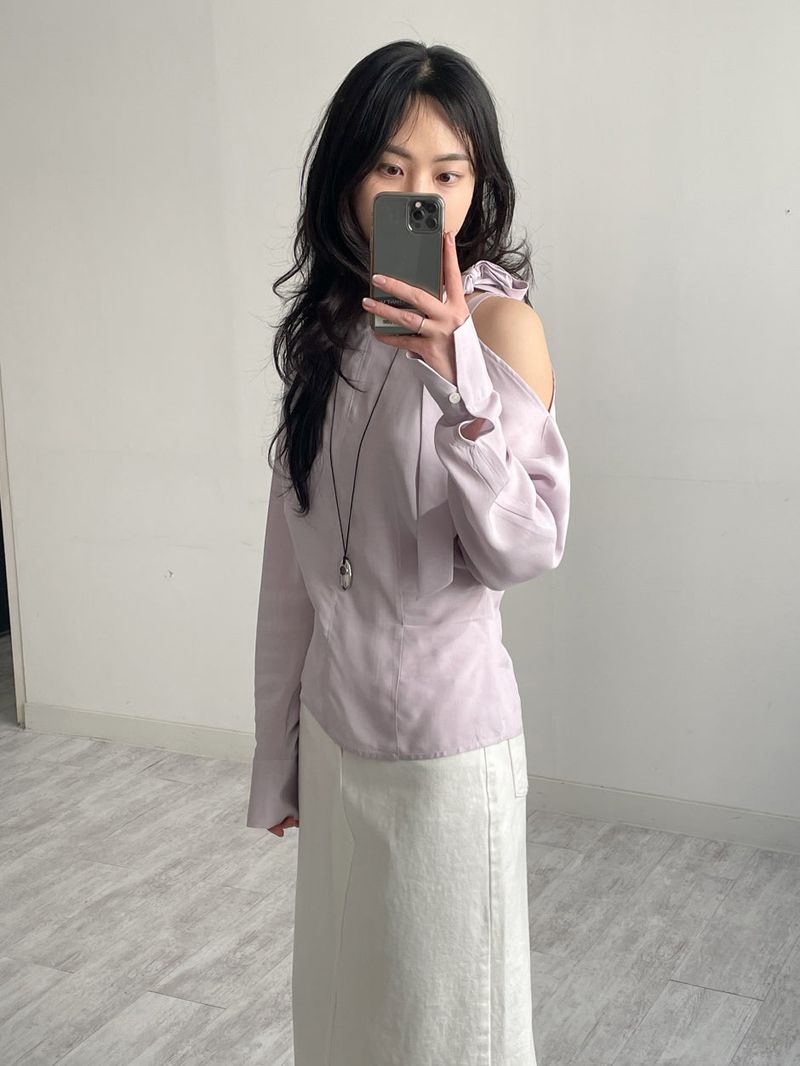 INCHANT ME（インチャントミー）の「Eve One-Shoulder Pintuck Blouse（Tops）」