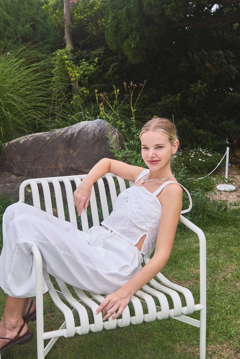 EMBROIDERY POCKET LINEN PANTS / WHITE