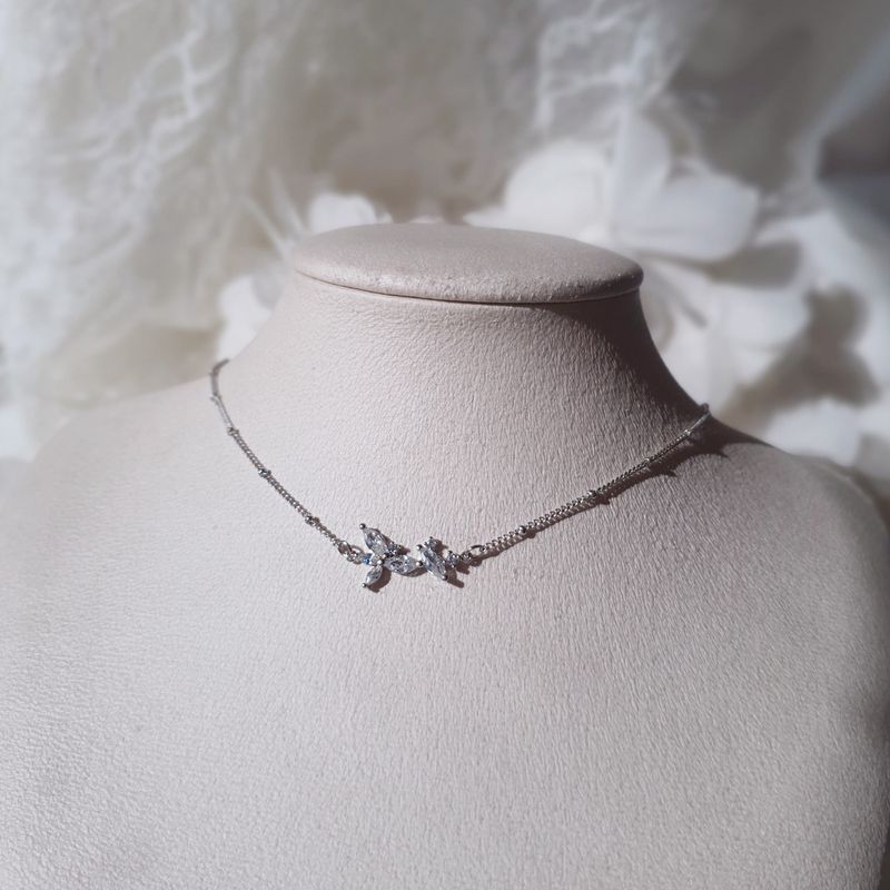 [Baby DONT Cry Yihyun Necklace/Anti-tarnish] Dreamy Crystal Semi Choker Necklace