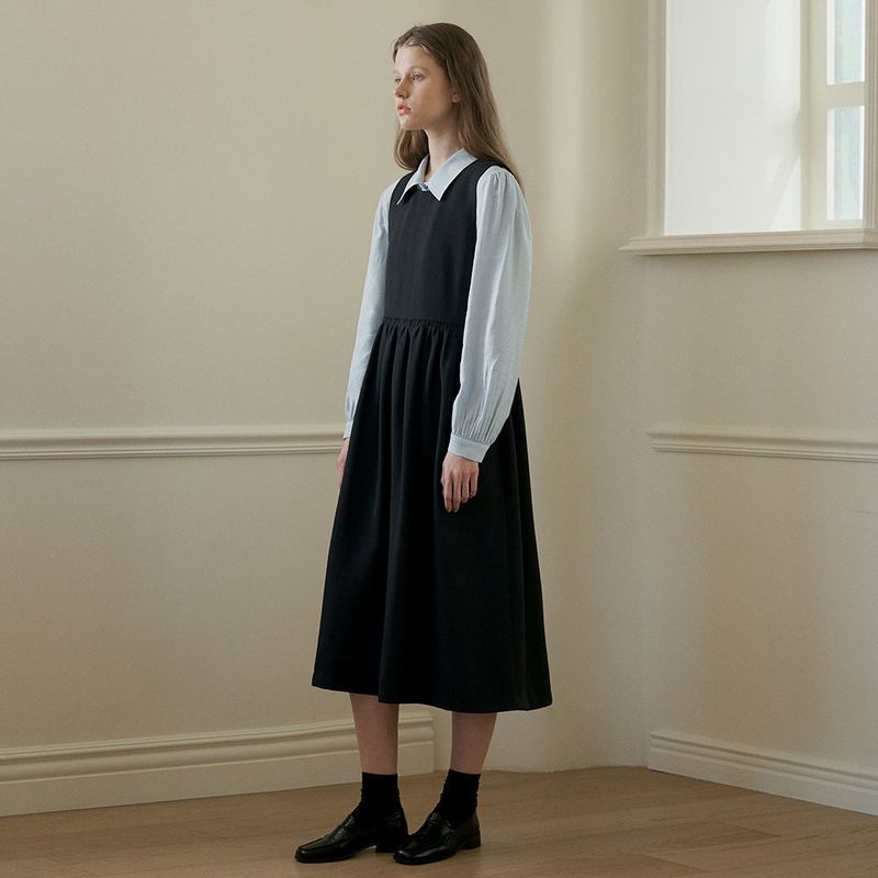 URAGO（ユラゴ）の「Shirring sleeveless dress（Dresses）」