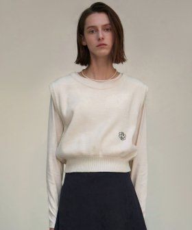 NICK&NICOLE（ニック＆ニコール）の「CREW NECK VEST_IVORY（Tops）」
