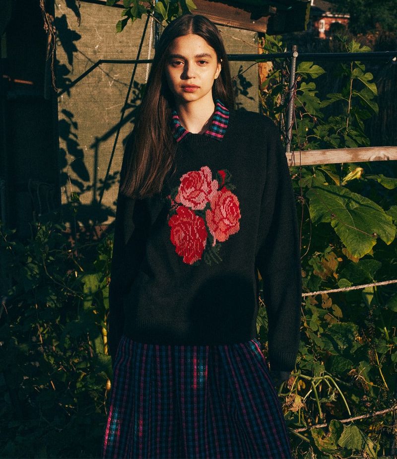 FLOWER KNIT SWEATER(BLACK)