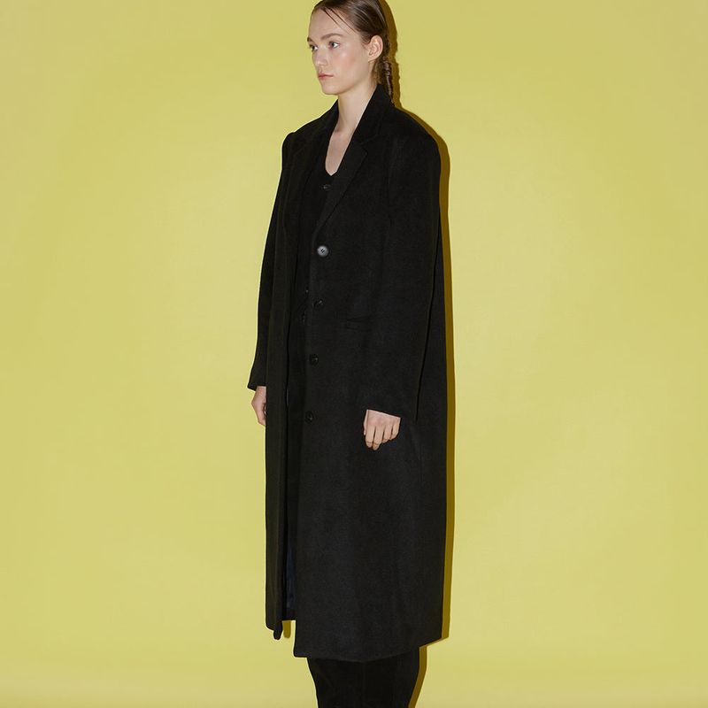 Single breasted tailored coat black