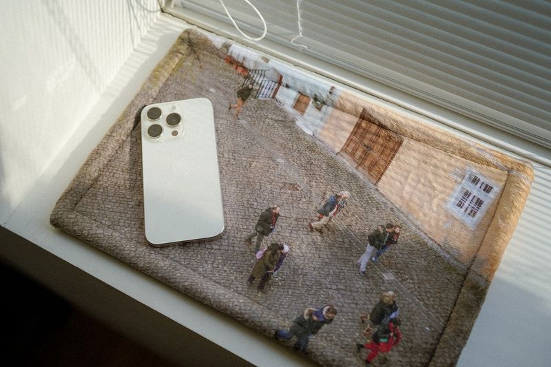 winter desk rug - people