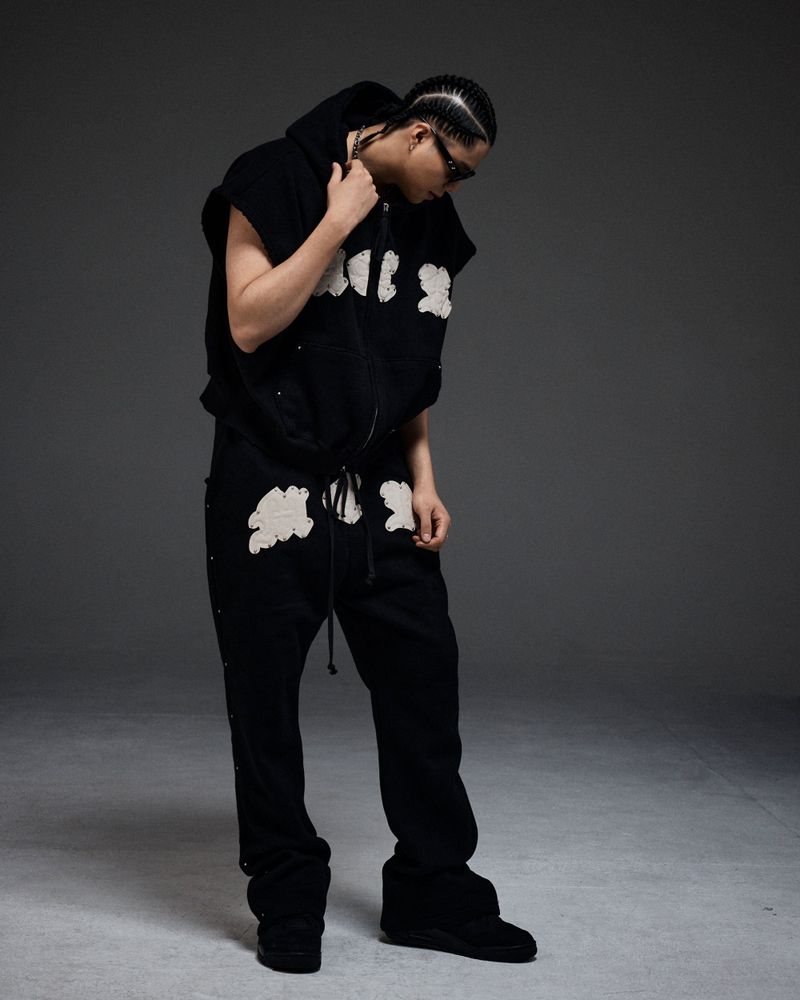 M.C.R. code stud zip-up vest HD BK