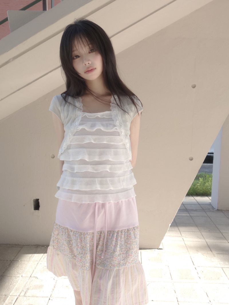 ZELENA（ゼレナ）の「クリームボレロTシャツ（トップス）」