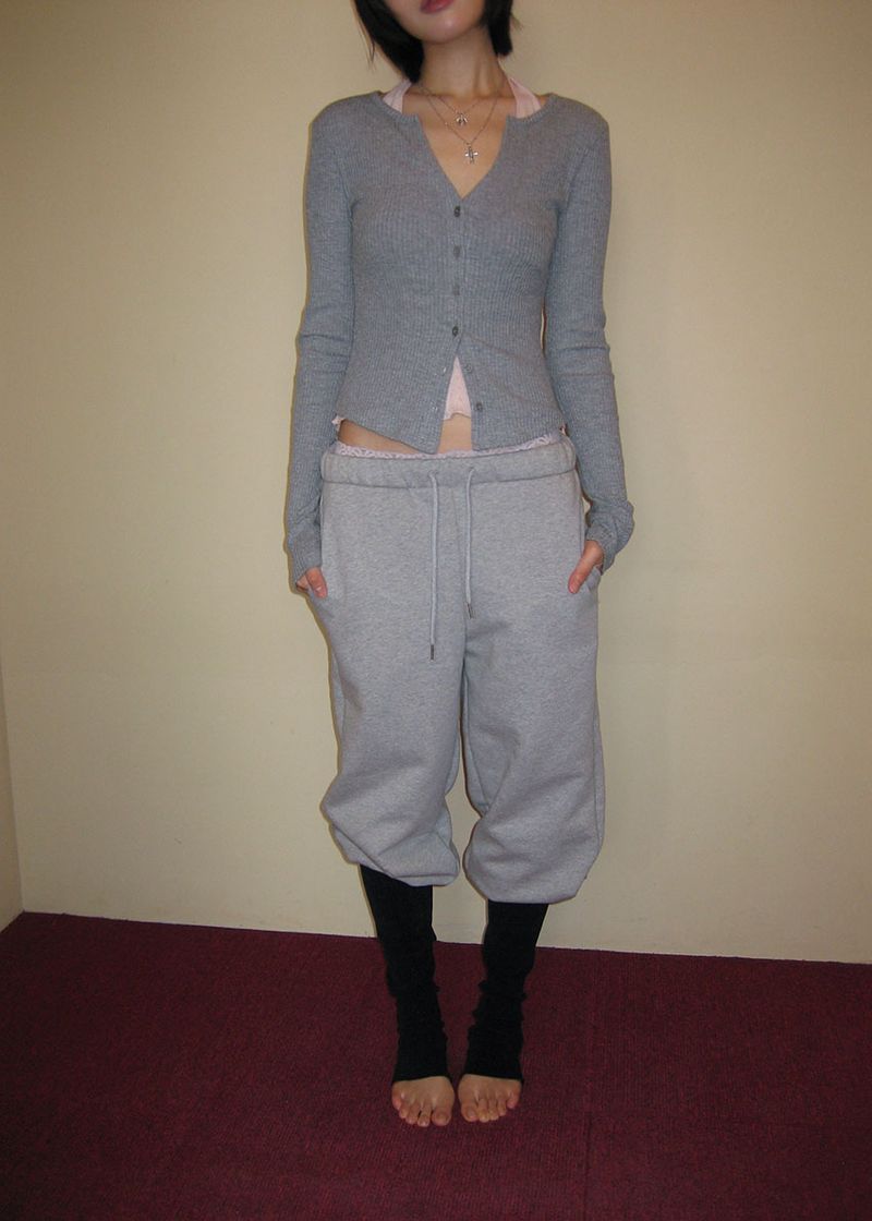 KNEE WARMER SWEAT PANTS