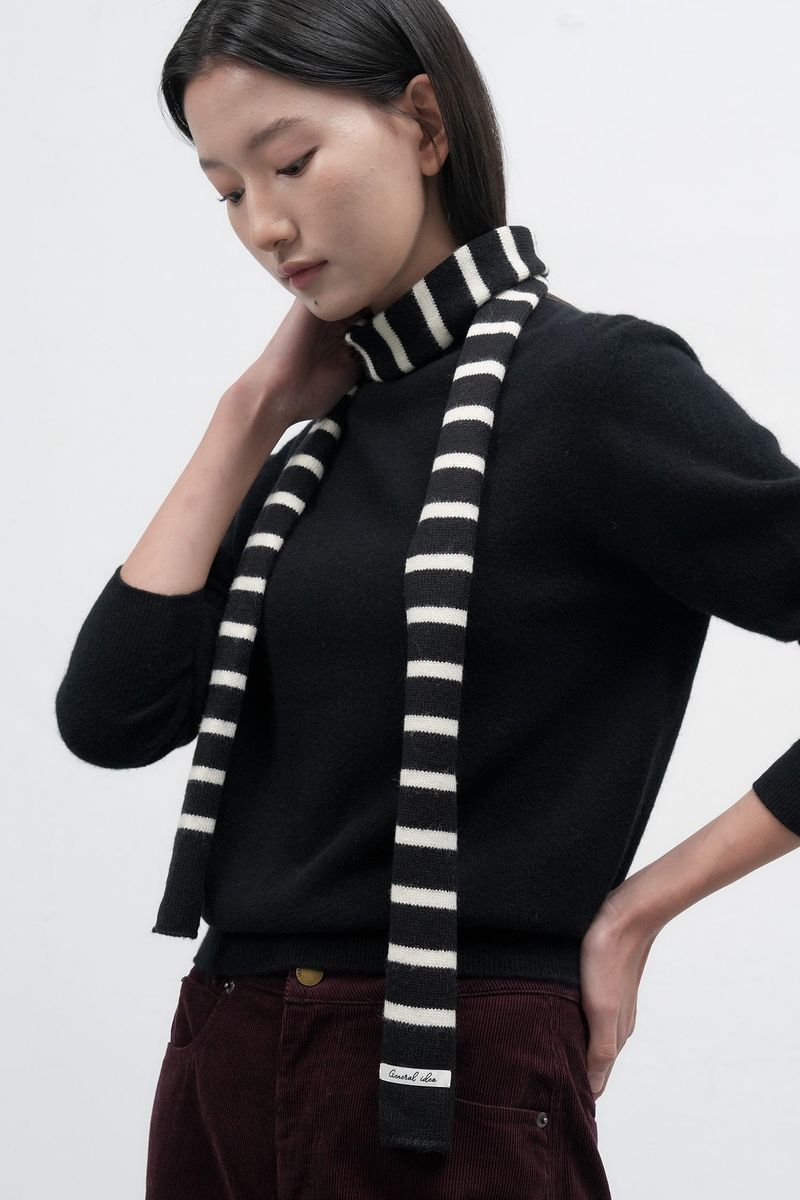 stripe knit scarf