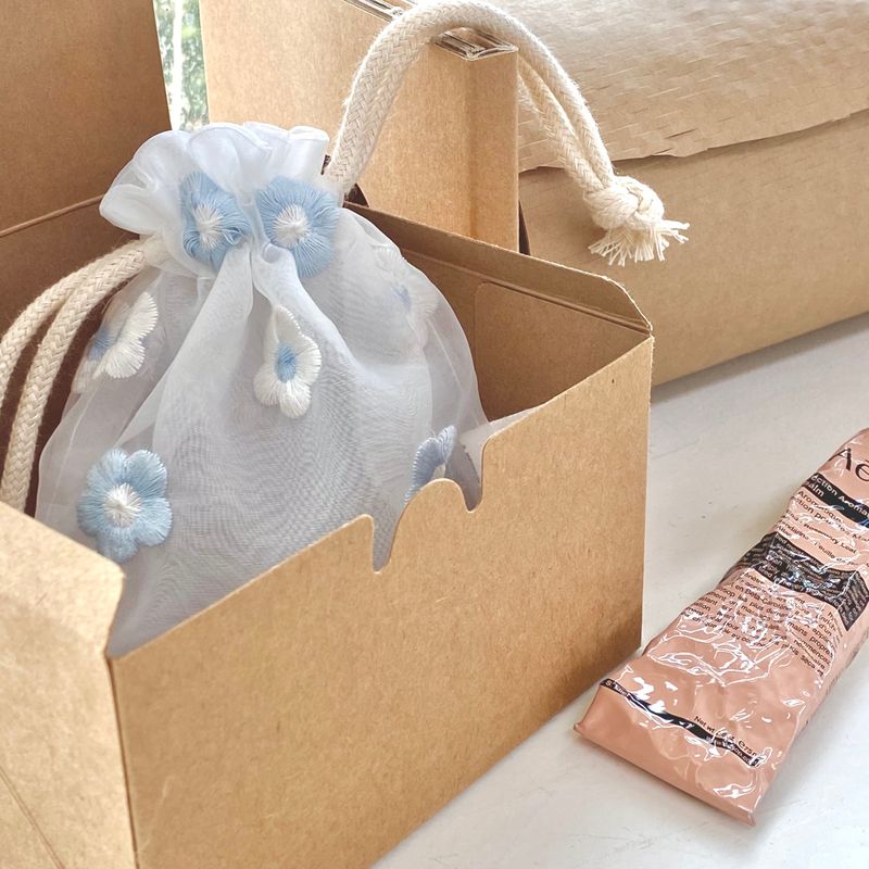 SKYBLUE FLOWER STRING POUCH