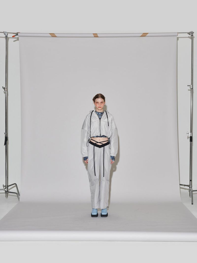 HOLOGRAM JUMPER