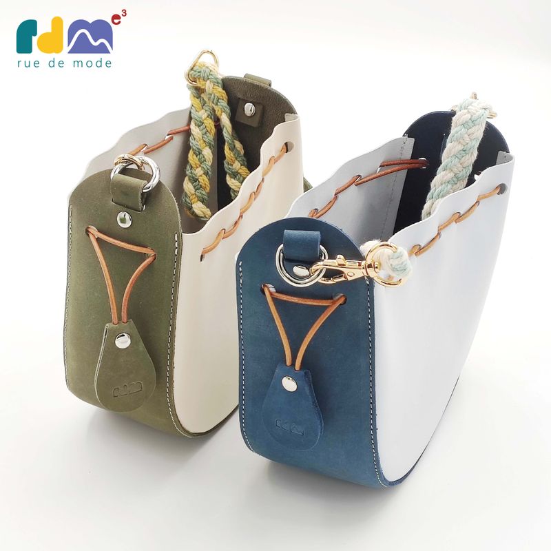 Color-blocking Genuine Leather Drawstring Bag