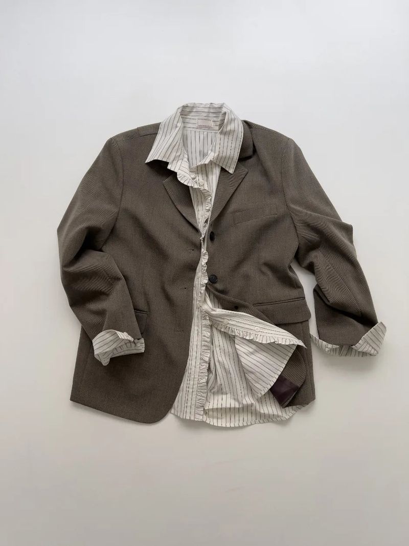 Back Slit 3-Button Loose Fit Jacket
