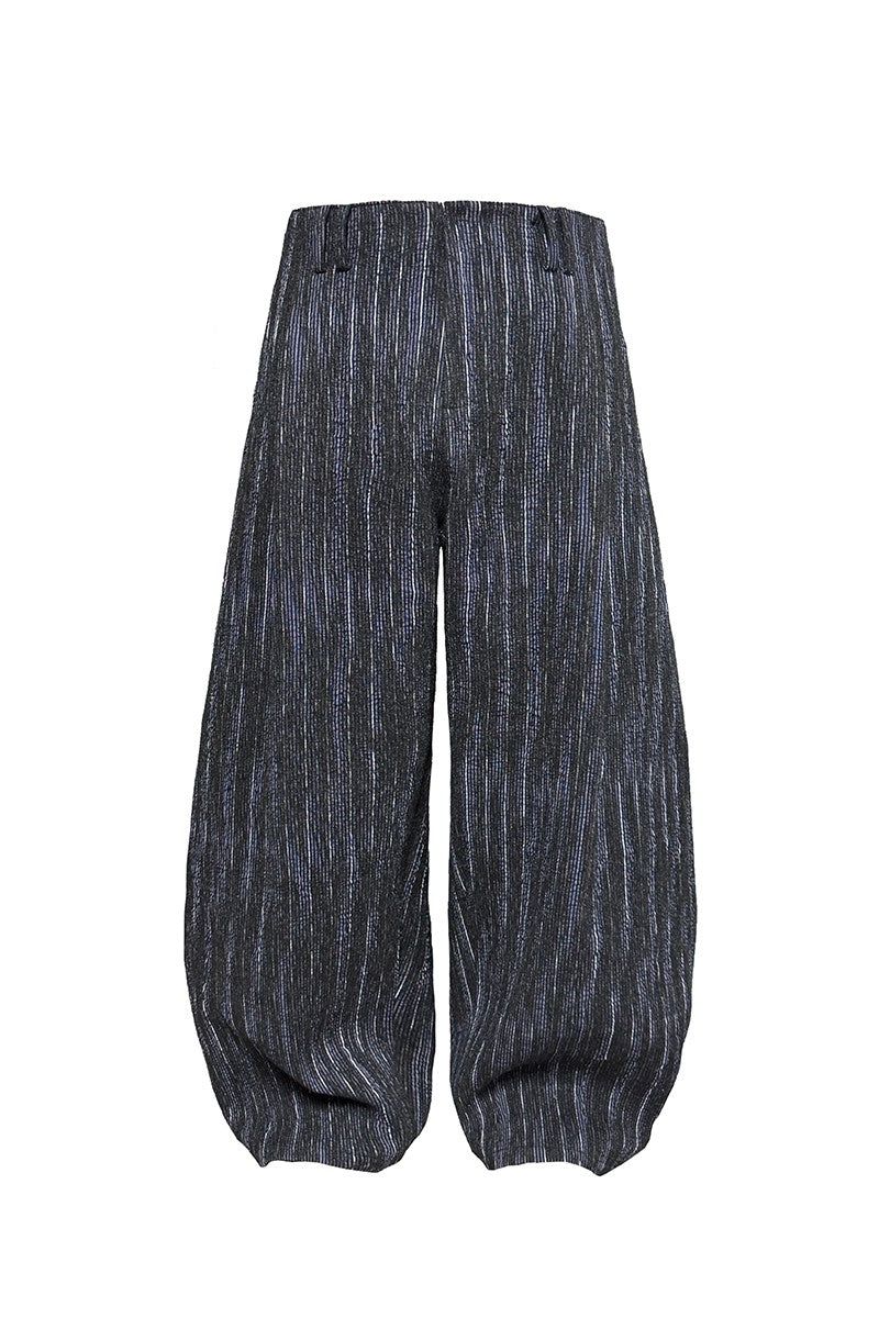 Pleated Curved Knife Pants