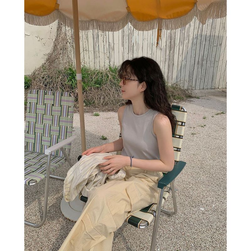 Sugar sleeveless shirt
