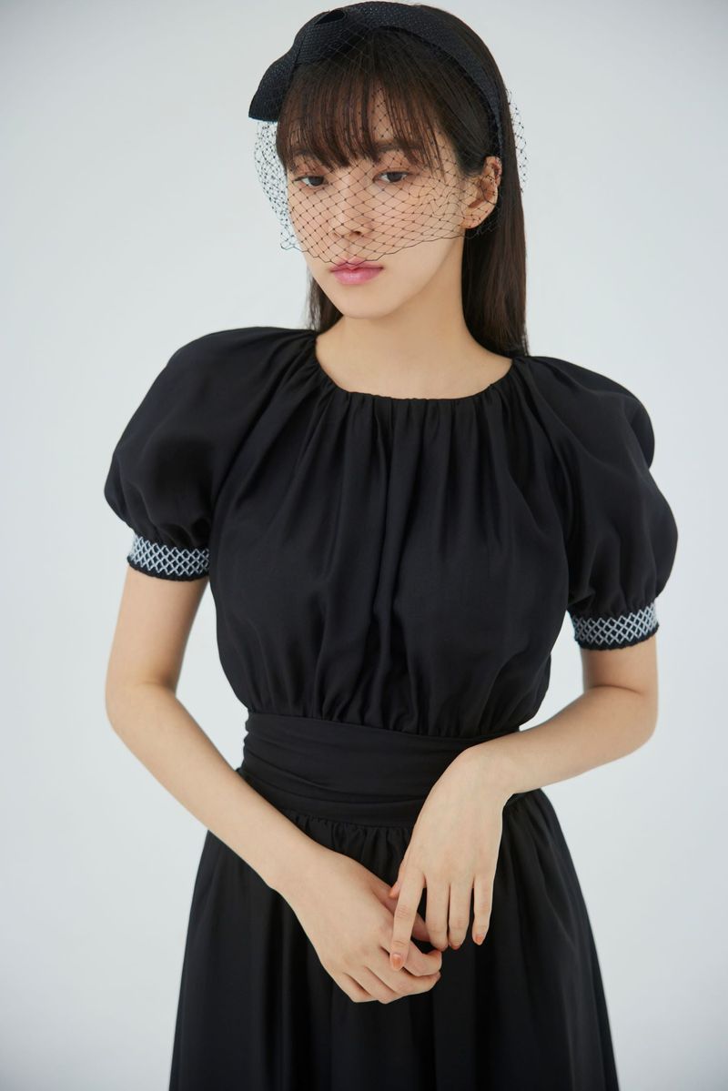 NO.4 DRESS - BLACK