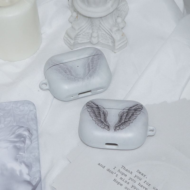 [MADE] wings matt airpod case (matt/white)