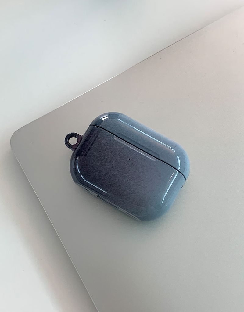 [MADE] スモーキー AirPods ケース
