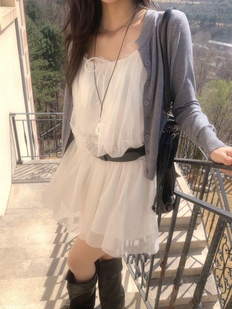 Mellow Slit Neck Button Knit Cardigan