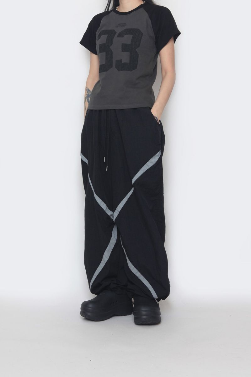 33 Raglan Short-Sleeved Cropped T-Shirt