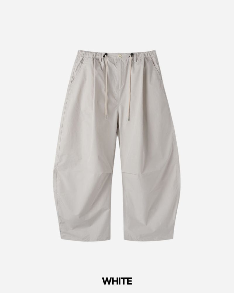 Light Pintuck Curved Pants
