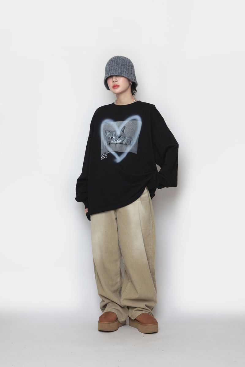 Cat Heart Spray Long Sleeve T