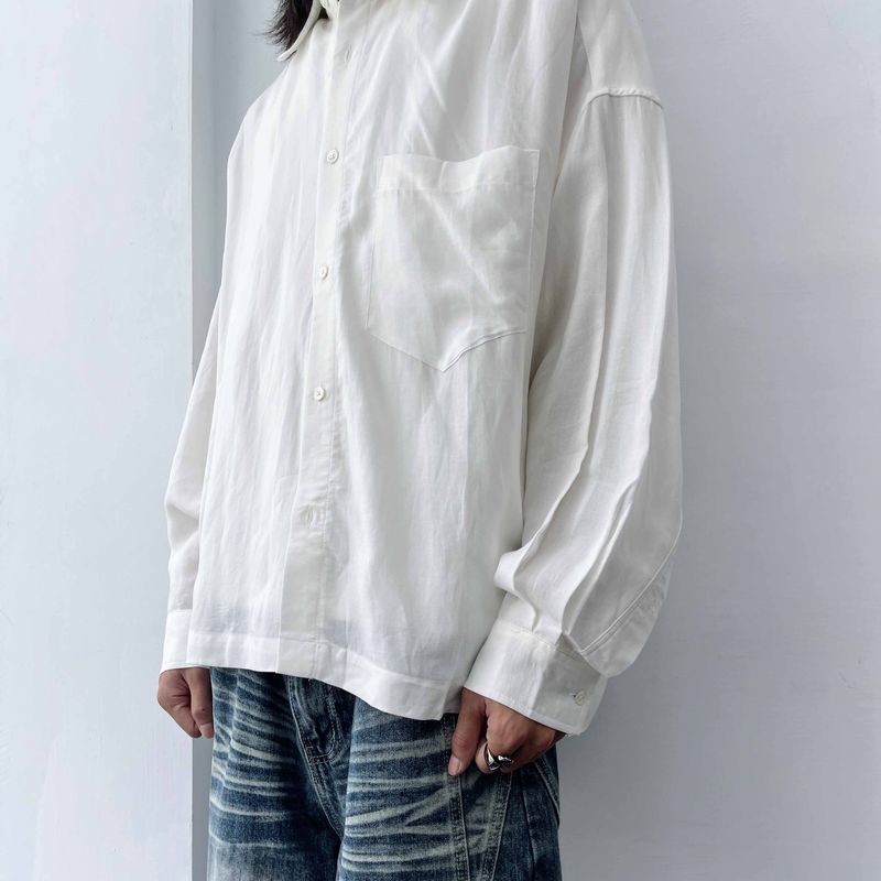 Airy Curve Relaxed Shirt