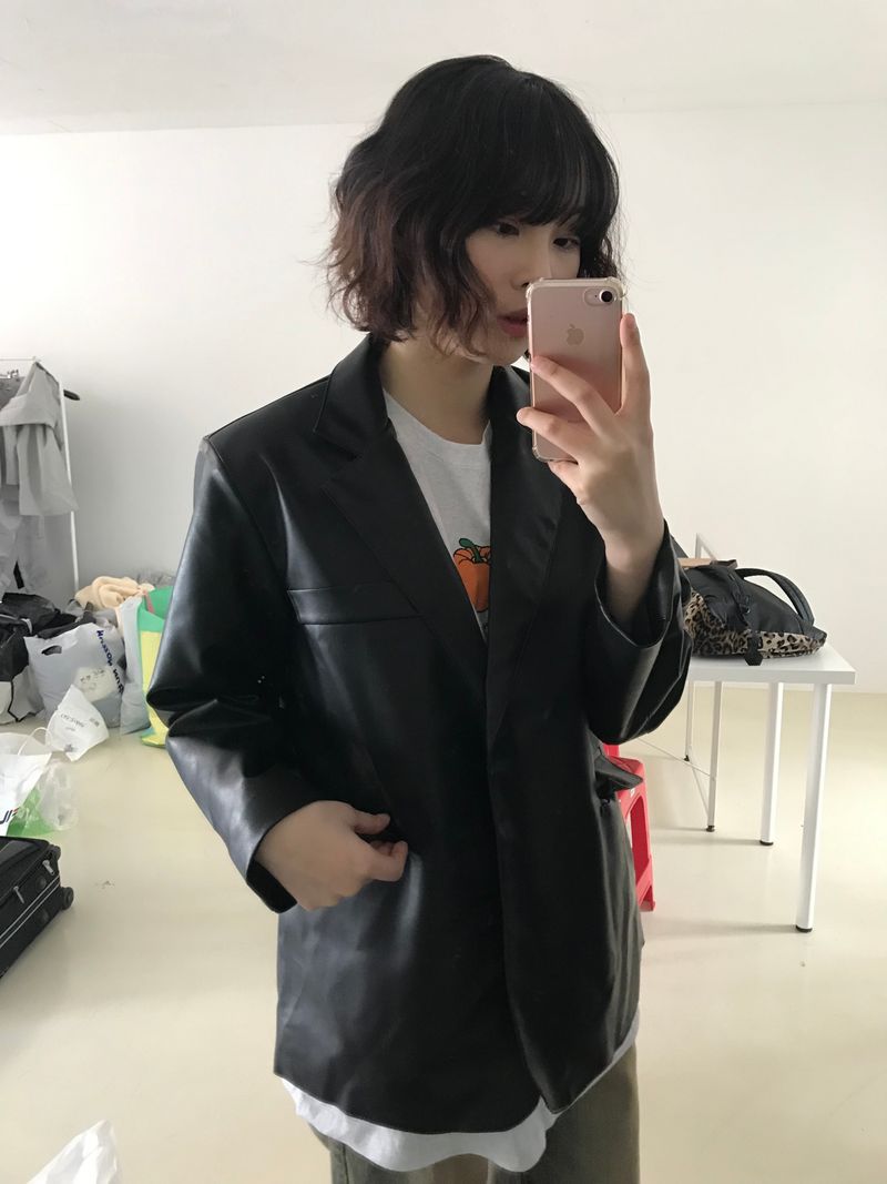 Noir leather jacket