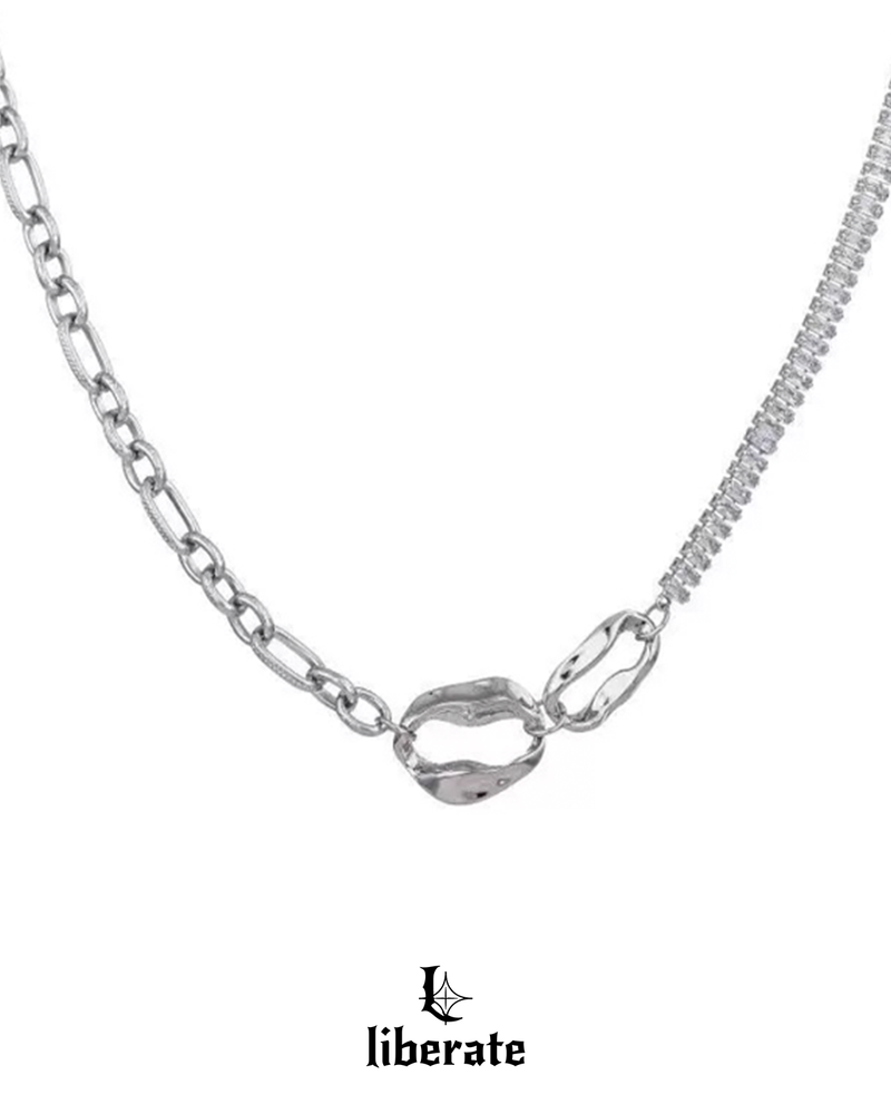 Crumpled Cubic Chain Necklacae