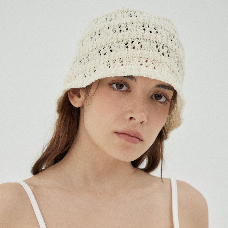VA Curved Oval Metal Floral Punching Knit Bucket Hat / Cream