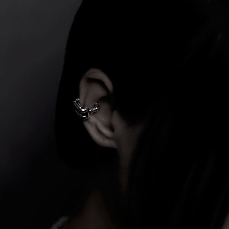 WATER PIPE EAR CUFF