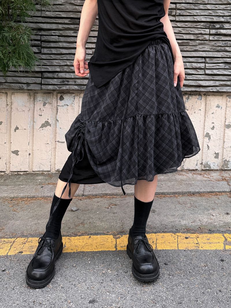 CHECK SHIRRING LAYERED SKIRT