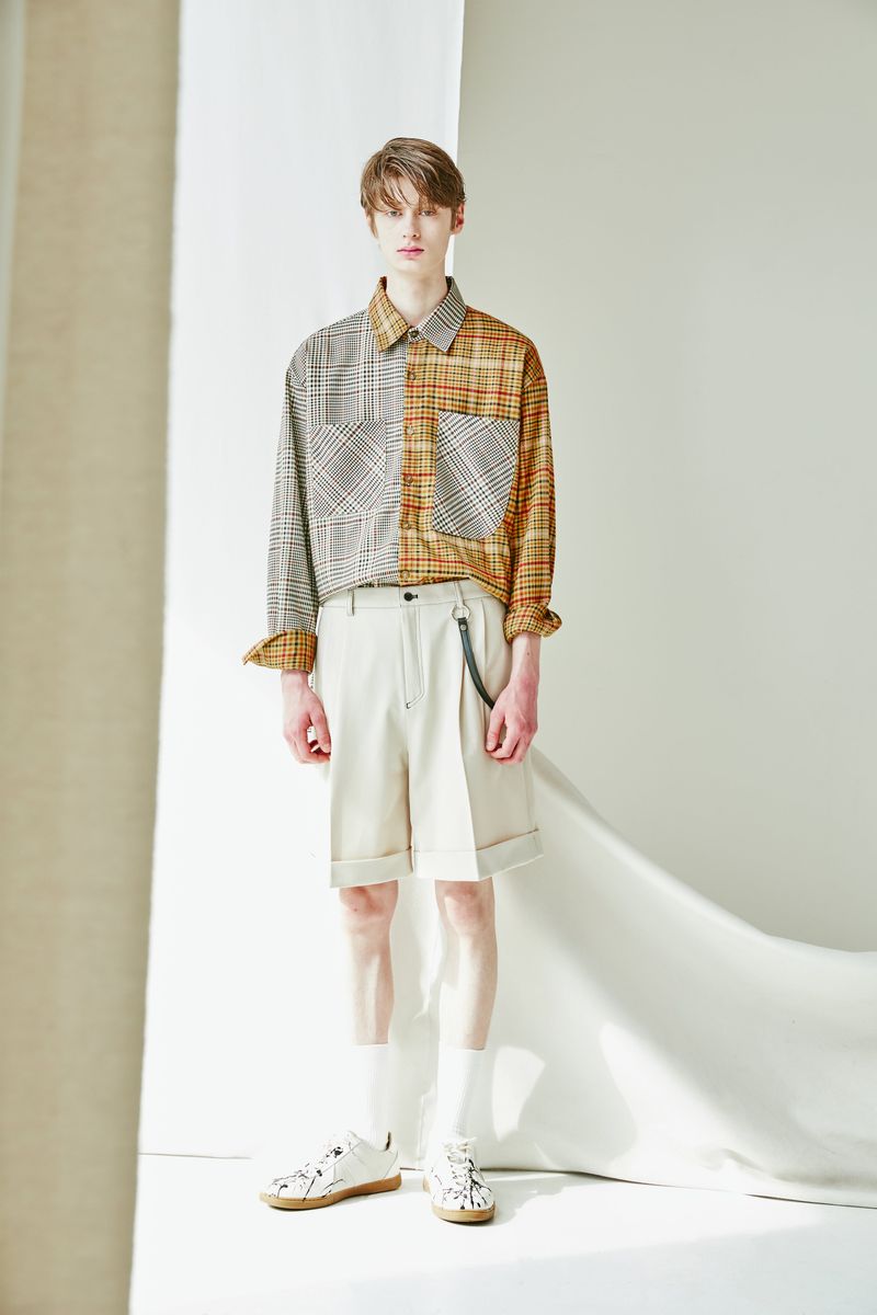 STITCH WIDE TURN UP HALF PANTS BEIGE