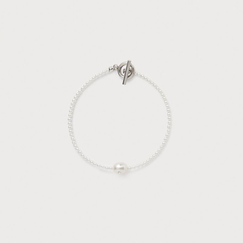 PEARLSONATE（パーソネイト）の「Ashore Bracelet, Petite Pearl（Accessories）」