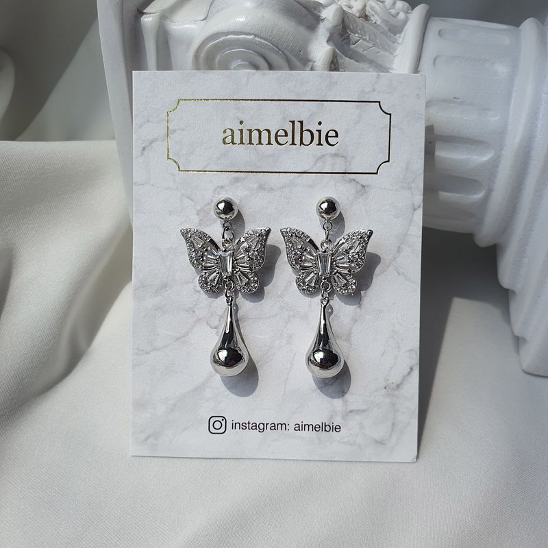 aimelbie（アイメルビー）の「メタルドロップバタフライピアス（アクセサリー）」