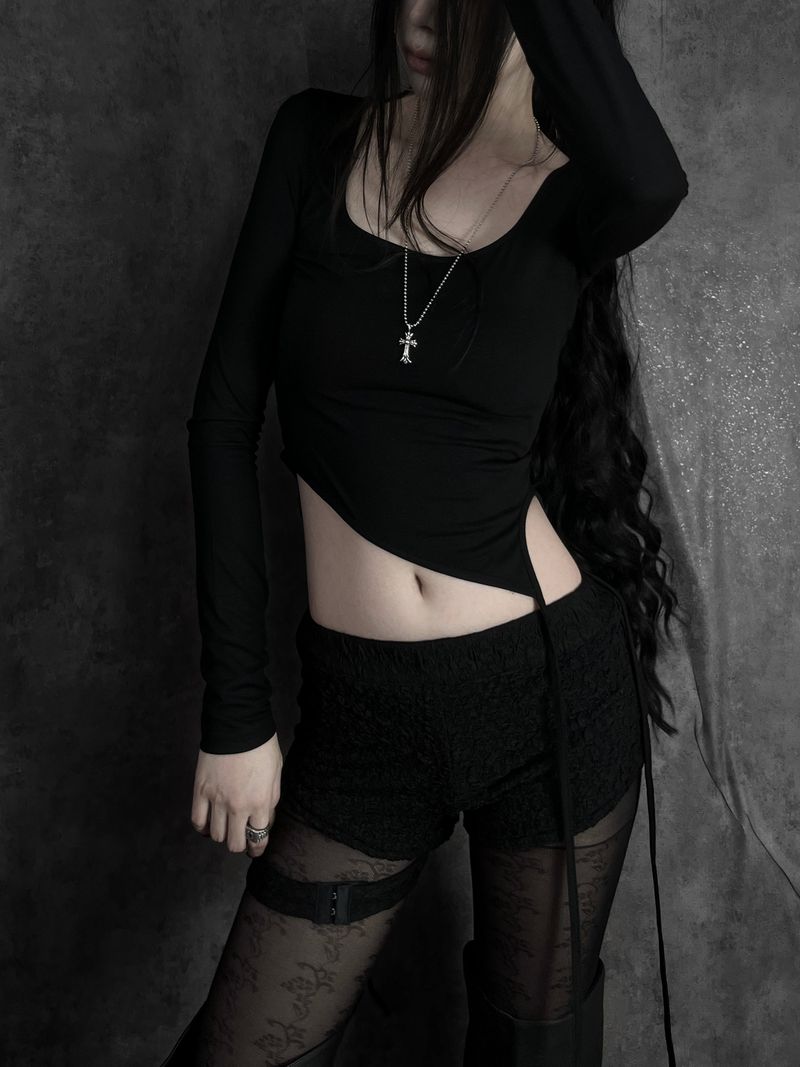 coin multi-strap crop T (2color)