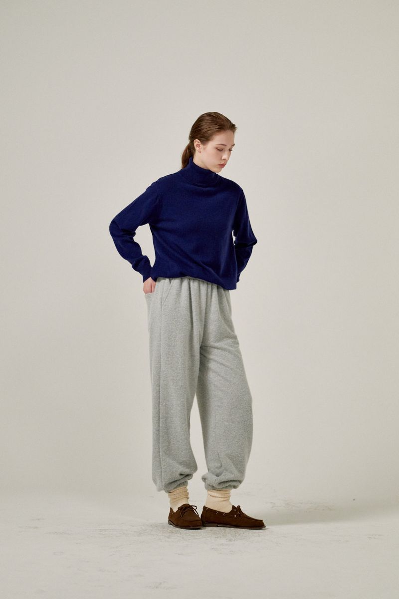 Cashmere turtle neck knit (Navy)
