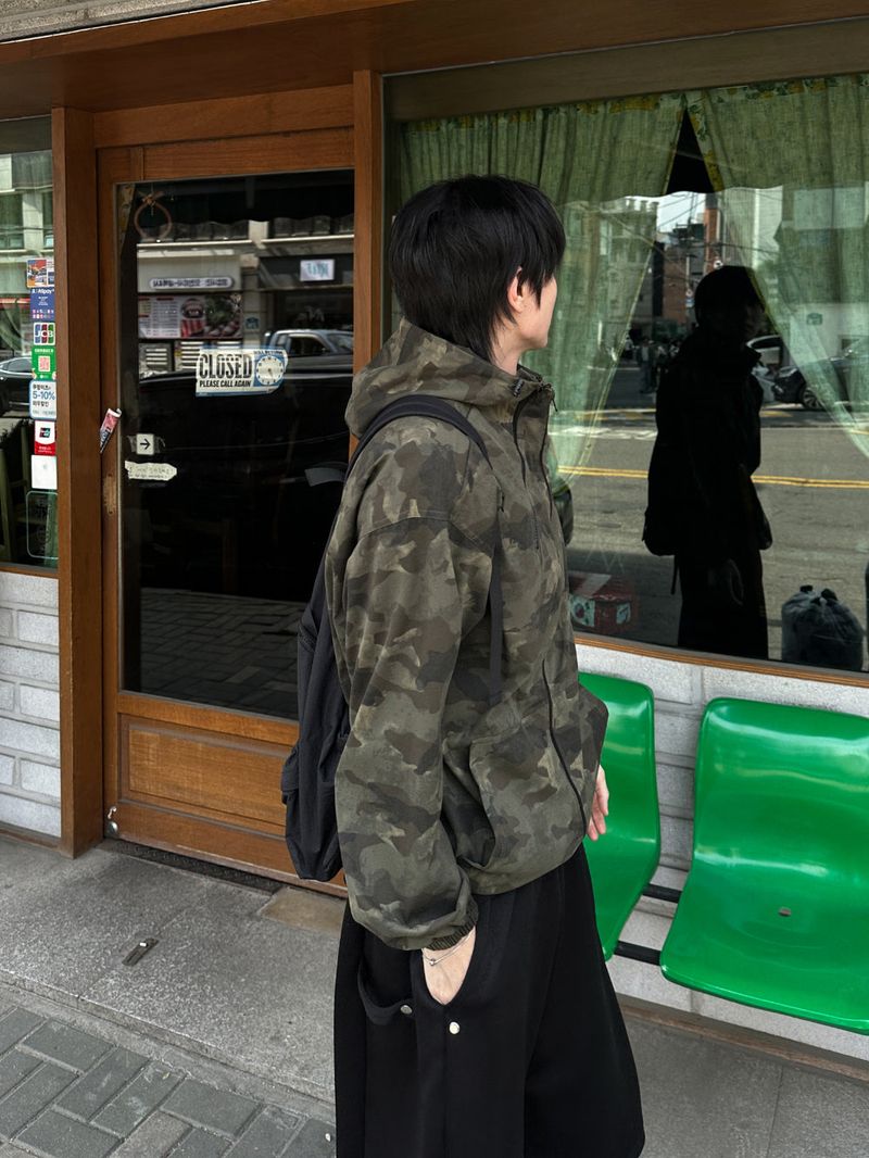 Veron Camo Hood Windbreaker