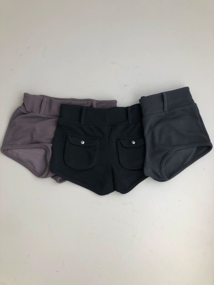 Push-pocket shorts