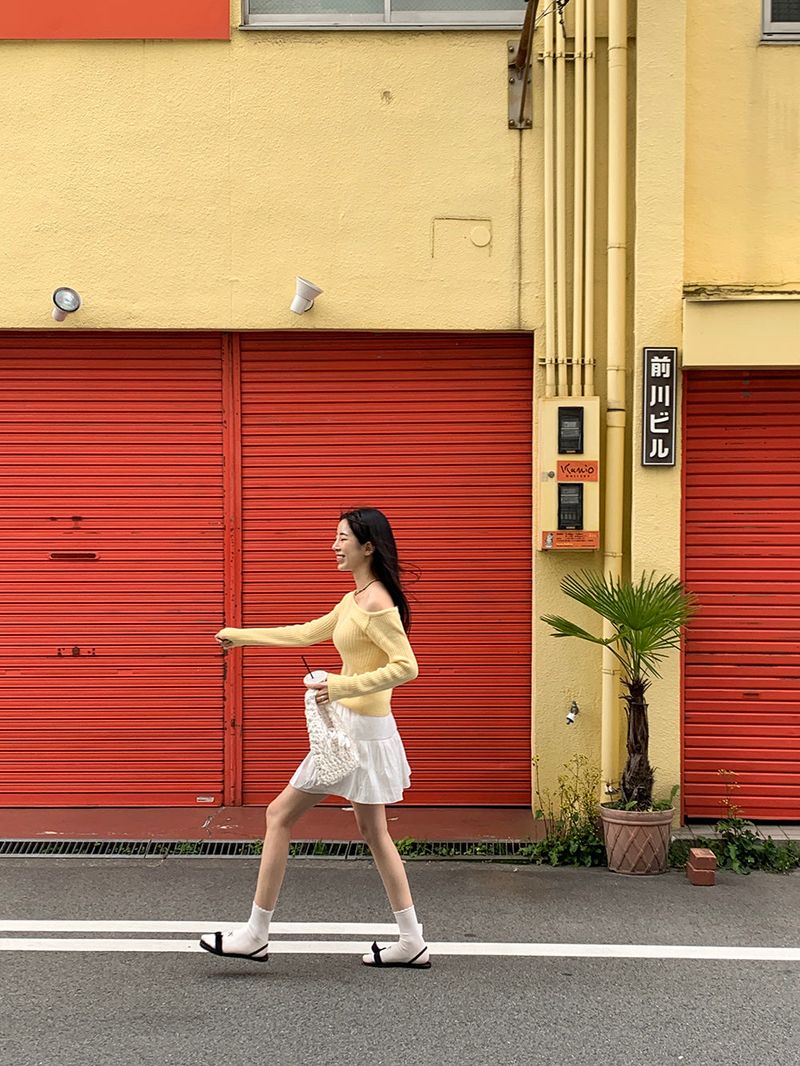[MADE] STEN GOLZI UNBALANCED OFF-SHOULDER KNIT