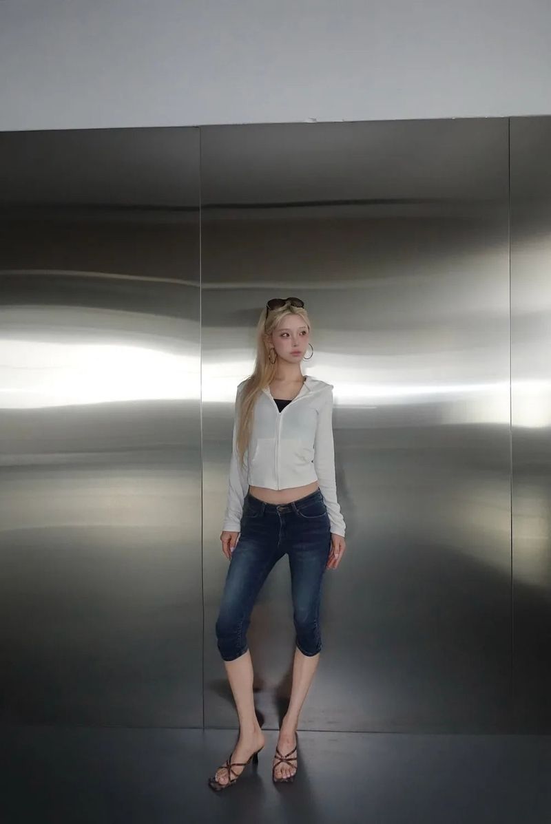 Comfy Slim Zip-Up