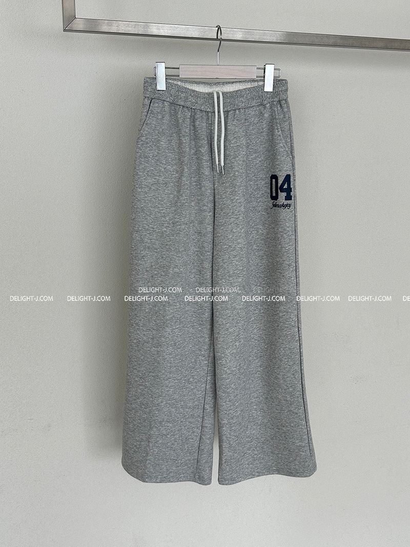 Number off-shoulder oversized fit sweat suit set