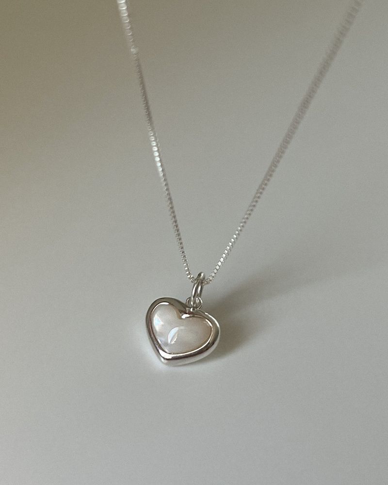 Loveholic necklace (silver)