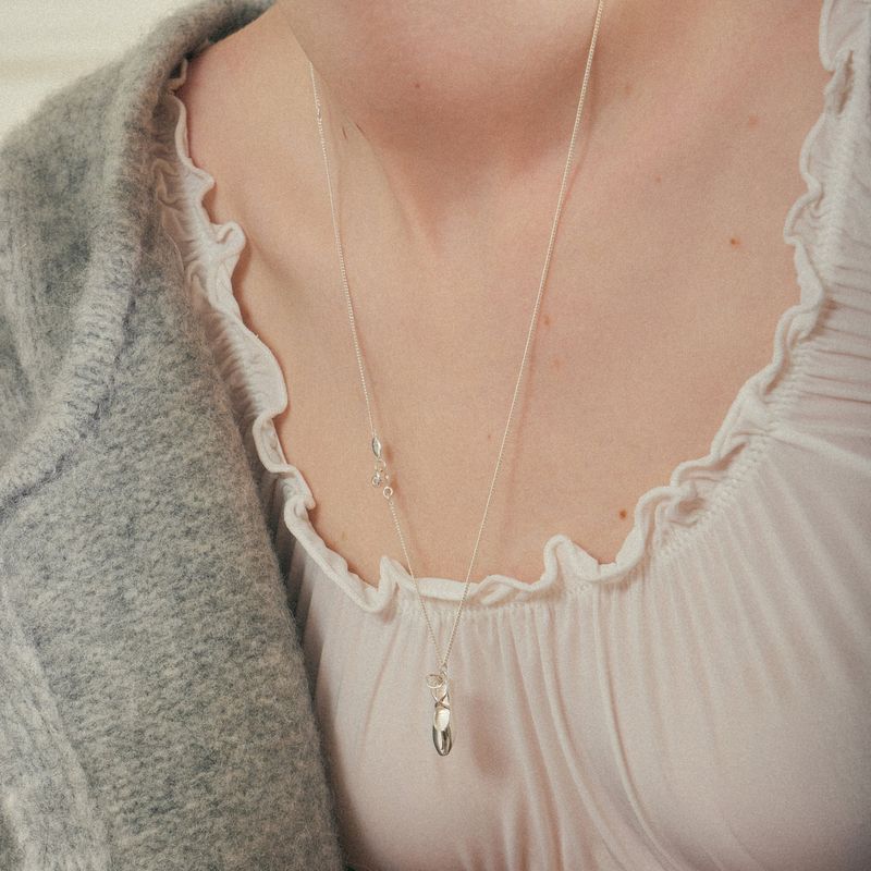 The Ballet Necklace