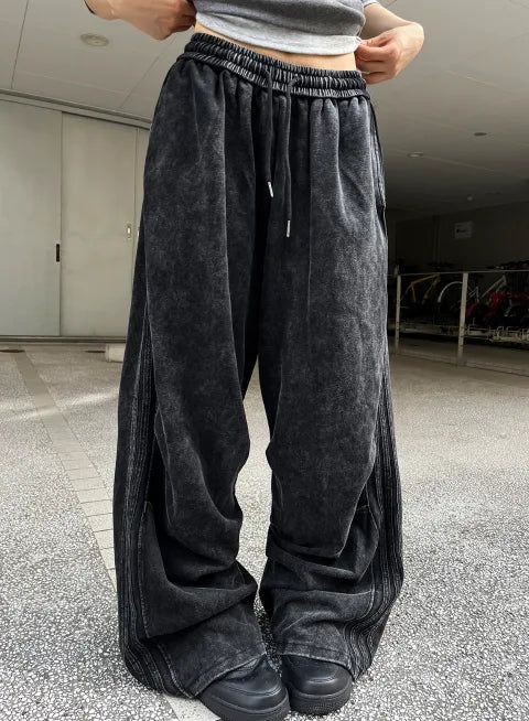 SIAOSIKO（シアオシコ）の「トラック ワイド スウェットパンツ（パンツ）」